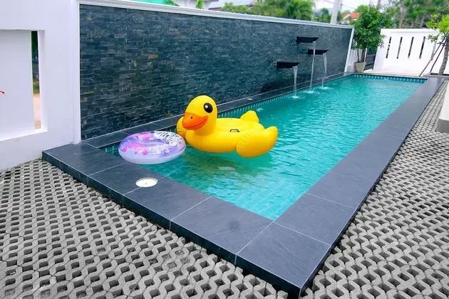 4 Bedrooms with Private Pool Vila