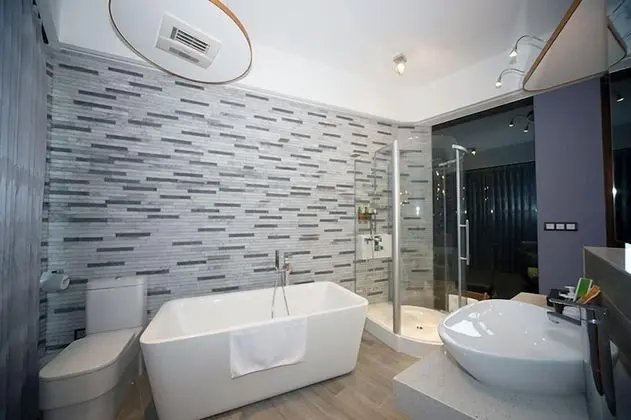 Deluxe Tek Büyük Yataklı Oda, Sigara İçilmez