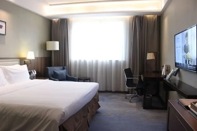 Deluxe Oda, 1 En Büyük (King) Boy Yatak