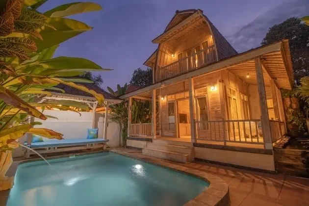 2 Bedrooms Private Villa