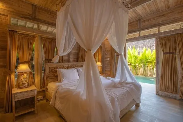 2 Bedrooms Private Villa