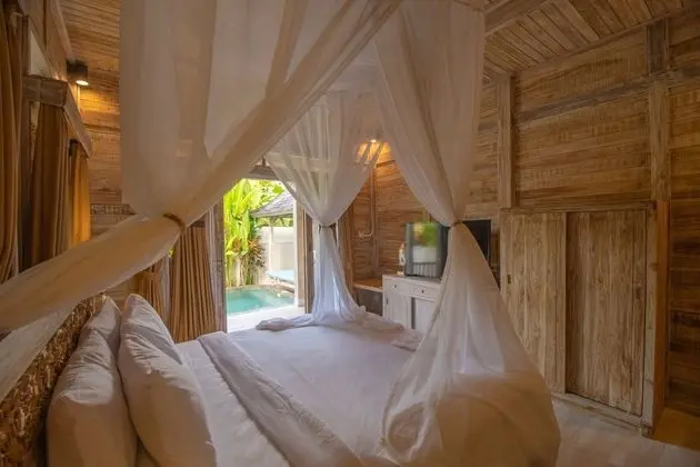 2 Bedrooms Private Villa