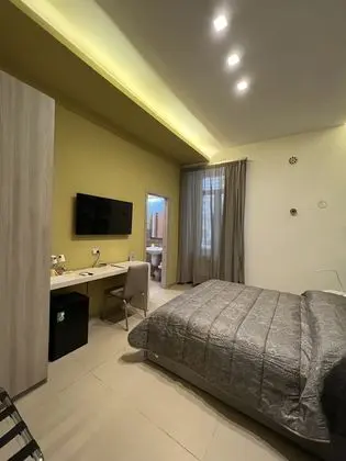 Deluxe Tek Büyük Yataklı Oda