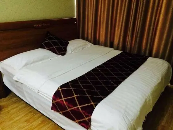 Exclusive Tek Büyük Yataklı Oda