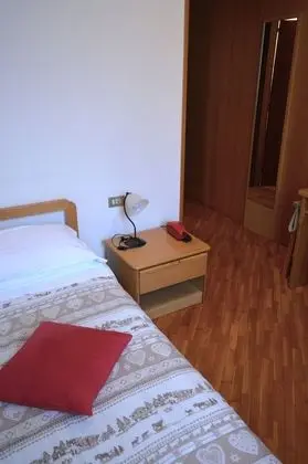 Tek Kişilik Oda