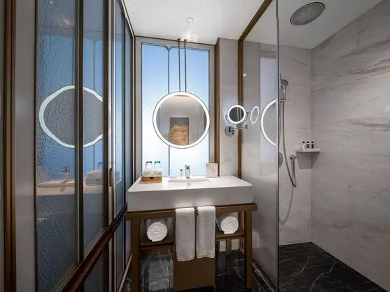 Business Tek Büyük Yataklı Oda