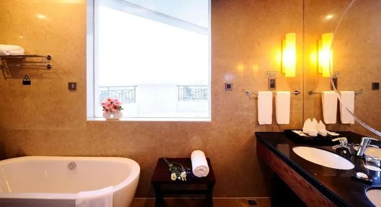 Deluxe Tek Büyük Yataklı Oda, Koy Manzaralı