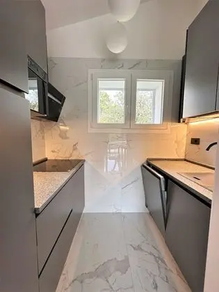 Apart Daire, 2 Yatak Odası (B50936)