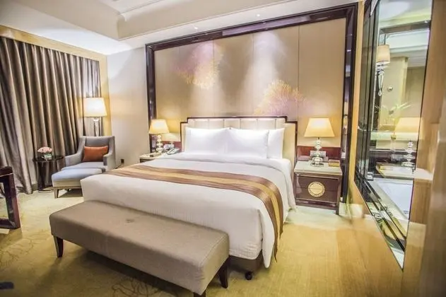 Grand Oda, 1 En Büyük (King) Boy Yatak