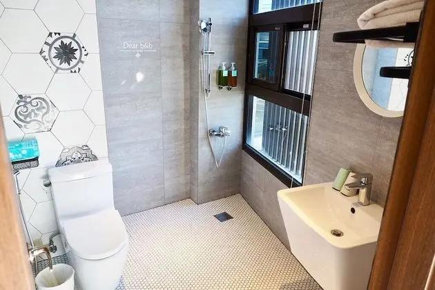 Basic Tek Büyük veya İki Ayrı Yataklı Oda, 2 Tek Kişilik Yatak, Banyolu/Duşlu, Şehir Manzaralı