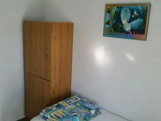 İki Ayrı Yataklı Oda, Ortak Banyo