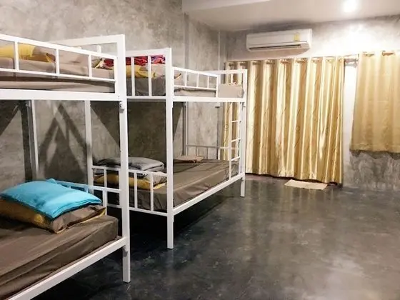 Basic Ortak Ranzalı Oda, Ortak Banyo