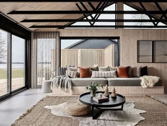 Lakeside Cabin