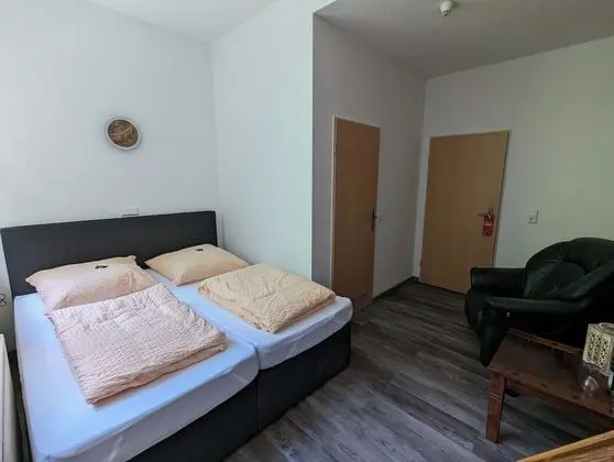 Basic Tek Büyük Yataklı Oda