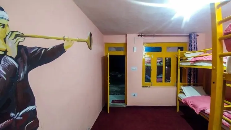Basic Ortak Ranzalı Oda, Sigara İçilmez, Dağ Manzaralı