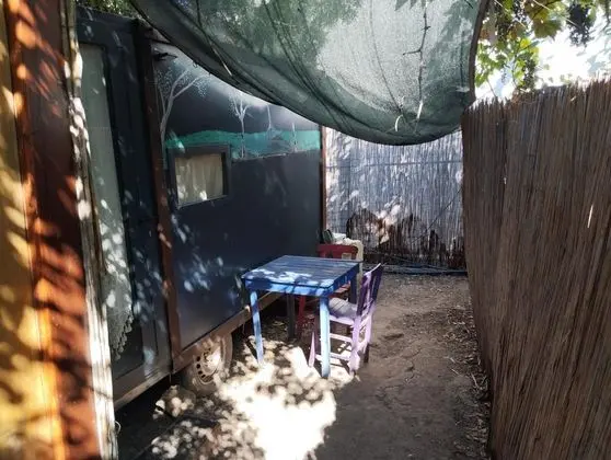 Karavan,Bahçe Manzaralı,Bahçeli