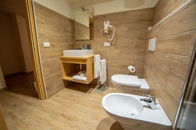 Comfort Tek Büyük veya İki Ayrı Yataklı Oda