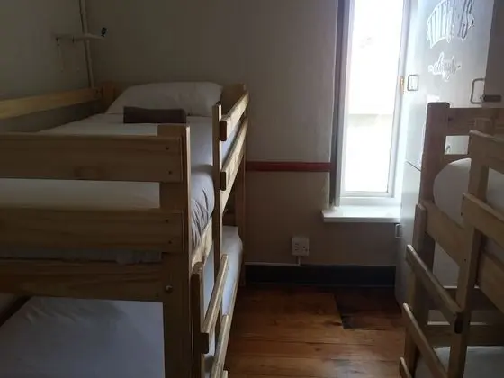 Basic Ortak Ranzalı Oda (2 Bunk Beds)