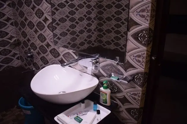 Premium Tek Büyük Yataklı Oda