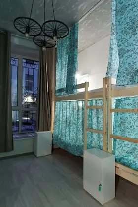Ortak Ranzalı Oda, Karma Ranzalı Oda (Bed in 8-Bed Mixed Dormitory)