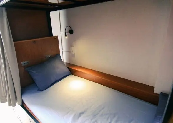 Bed in 10-Bed Mixed Dormitory with A/C & Balcony, 3rd Floor