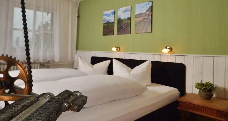 Standard Tek Büyük Yataklı Oda