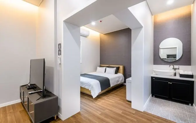 Oda (Deluxe (Room 301 non-cancellable))