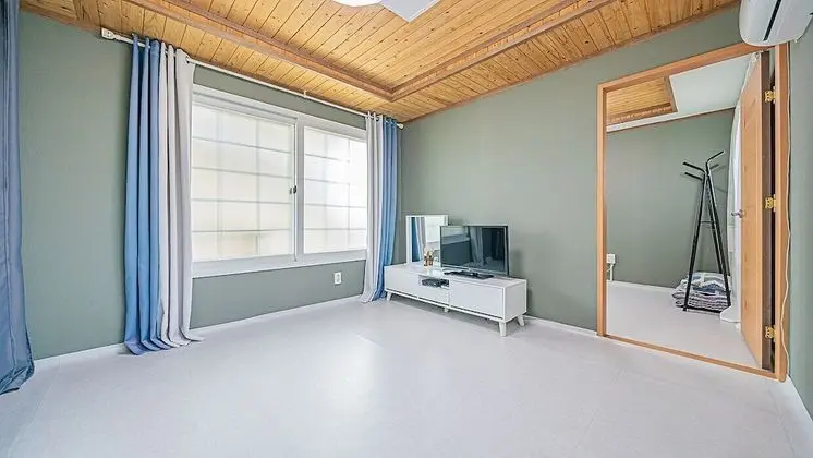 Oda (B: Orange - 1F)