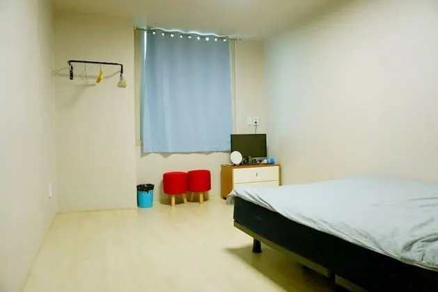 Basic Tek Büyük Yataklı Oda