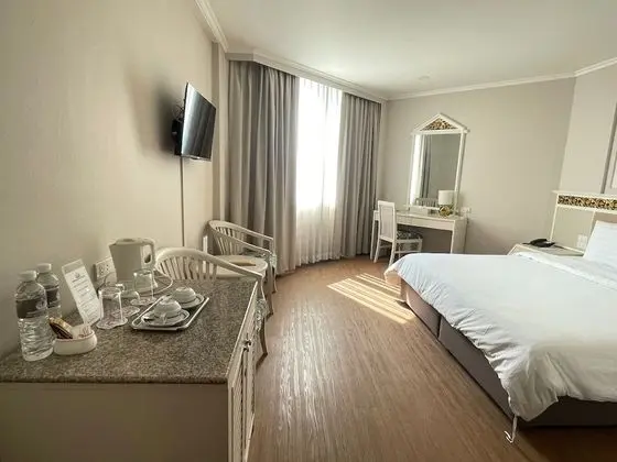 Grand Deluxe Room