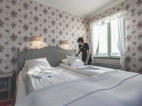 Tek Büyük Yataklı Oda (Hotel)