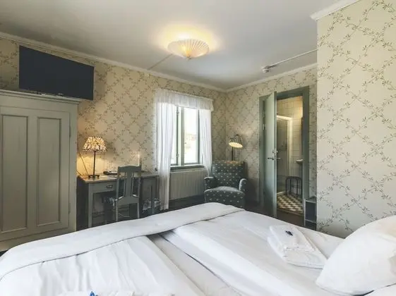 Tek Büyük Yataklı Oda (Hotel)