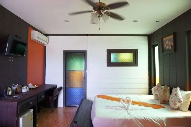 Superior Bungalow with Garden View