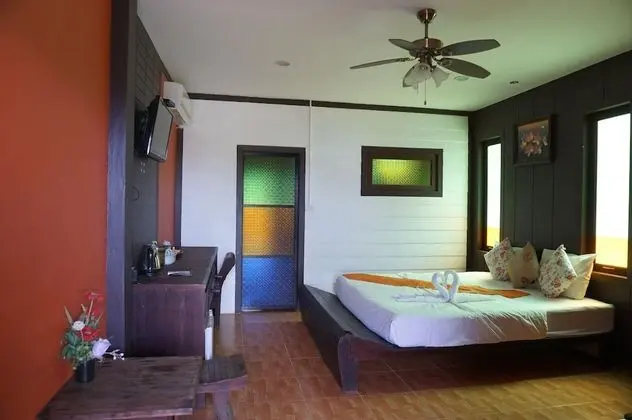 Superior Bungalow with Garden View