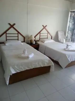 Twin Cottage with Sea View