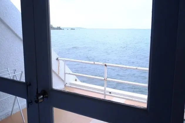 Twin Cottage with Sea View