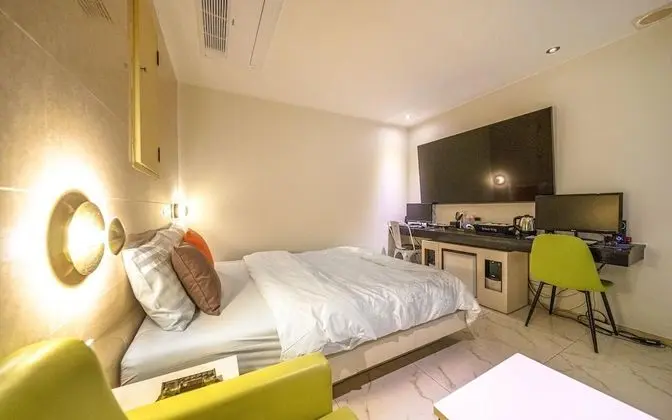 Oda (Semi-private rooms (all NETFLIX rooms)