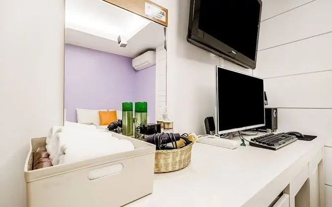 Oda (Standard Room (1PC Window 7 Netflix(w)