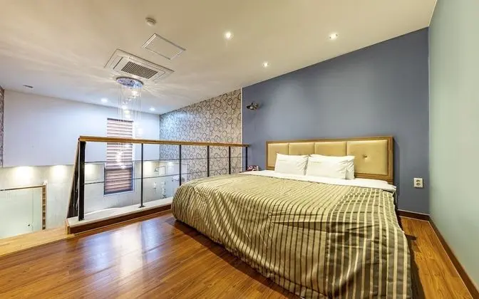 Oda (Duplex (with styler microwave bathtub)