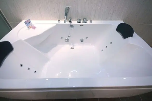 Oda (Duplex (with styler microwave bathtub)