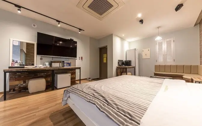 Oda (Single floor (with styler microwave b)
