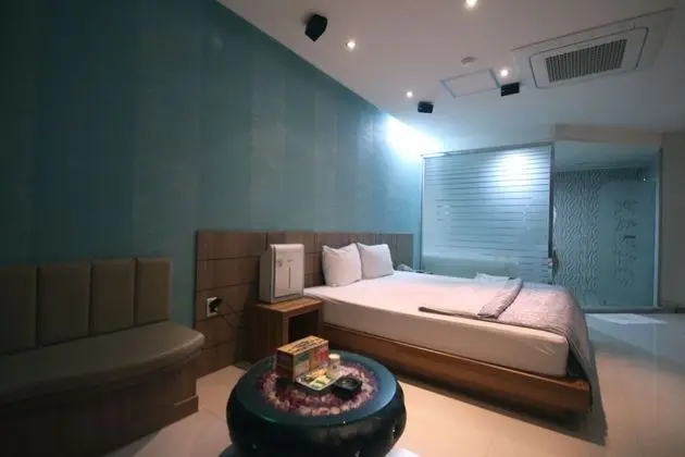 Oda (Single floor (with styler microwave b)