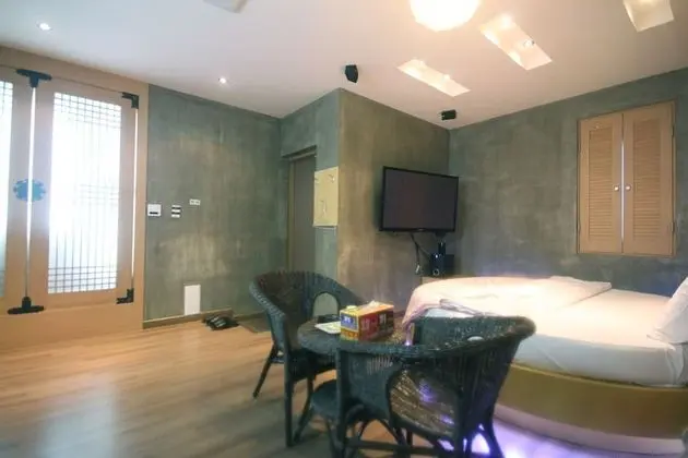 Oda (Single floor (with styler microwave b)