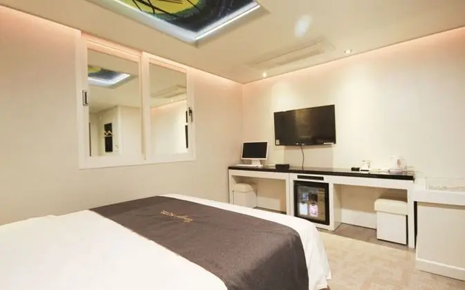 Oda (Standard room (with Samsung air dress)