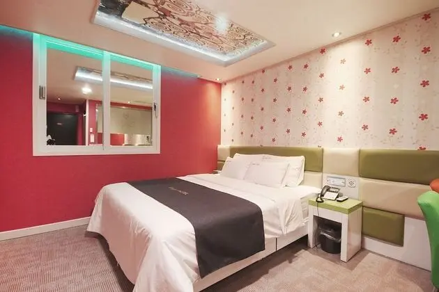 Oda (Standard room (with Samsung air dress)