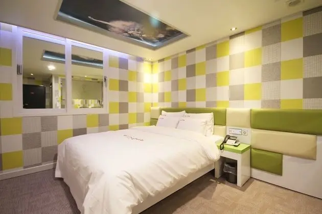 Oda (Standard room (with Samsung air dress)