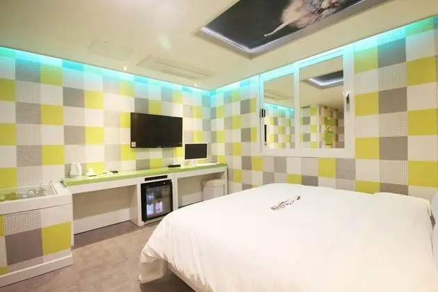 Oda (Standard room (with Samsung air dress)