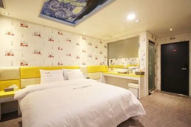 Oda (Standard room (with Samsung air dress)