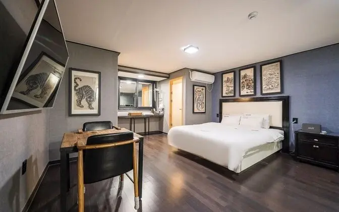 Oda (3F Deluxe Room (Netflix Available Sty)