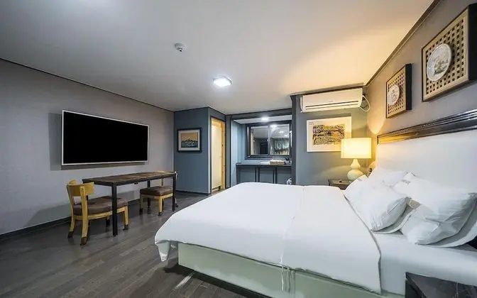 Oda (3F Deluxe Room (Netflix Available Sty)